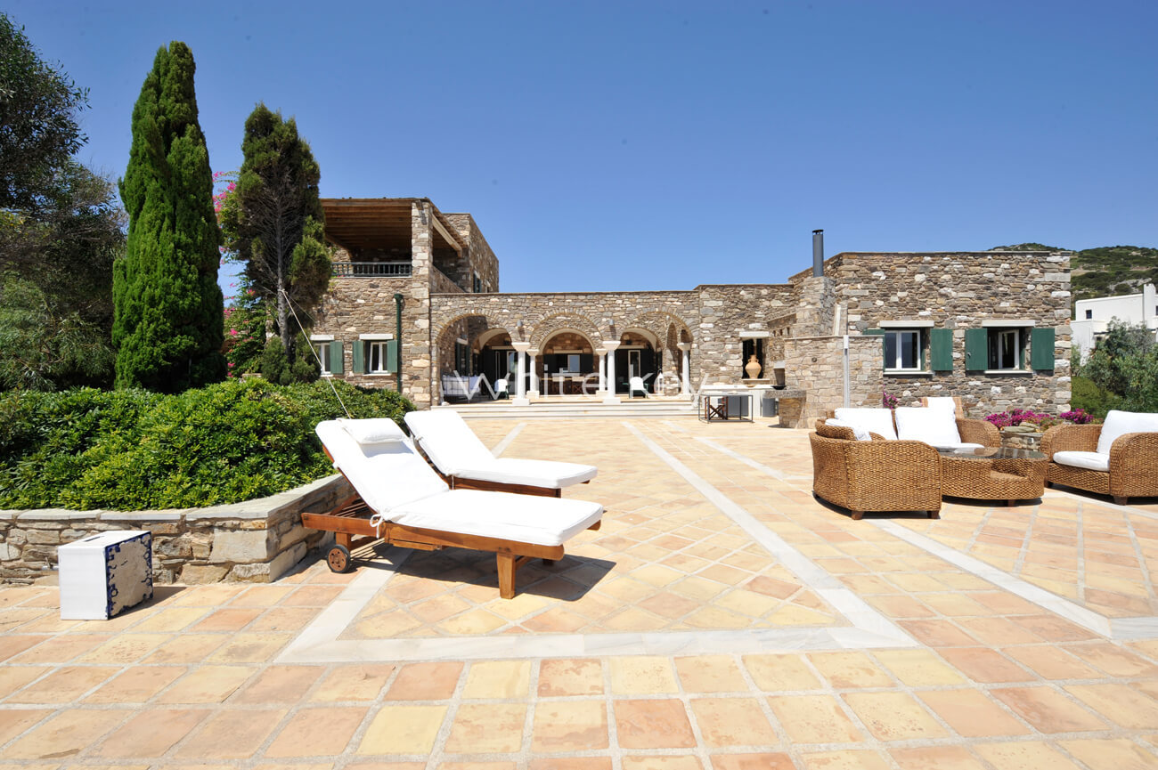 Villa Berenice Greek Villas in Antiparos Greece White Key